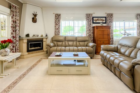 Villa for sale in Catral, Alicante, Spain 3 bedrooms, 220 sq.m. No. 194572 - photo 5