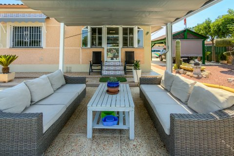 Villa for sale in Catral, Alicante, Spain 3 bedrooms, 220 sq.m. No. 194572 - photo 29