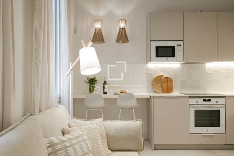 Apartment for sale in Barcelona, Spain 1 bedroom, 33 sq.m. No. 192638 - photo 15