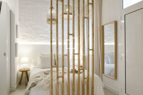 Apartment for sale in Barcelona, Spain 1 bedroom, 33 sq.m. No. 192638 - photo 6