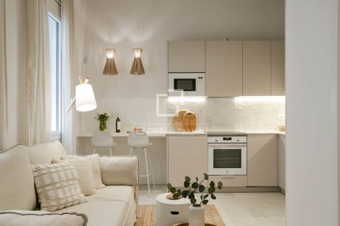 Apartment for sale in Barcelona, Spain 1 bedroom, 33 sq.m. No. 192638 - photo 19
