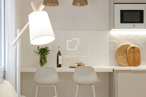 Apartment for sale in Barcelona, Spain 1 bedroom, 33 sq.m. No. 192638 - photo 24