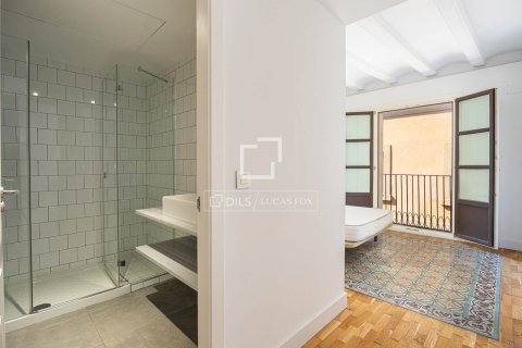 Продажа квартиры в Барселона, Испания 3 спальни, 178м2 №192672 - фото 8