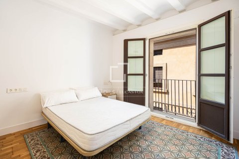 Продажа квартиры в Барселона, Испания 3 спальни, 178м2 №192672 - фото 6