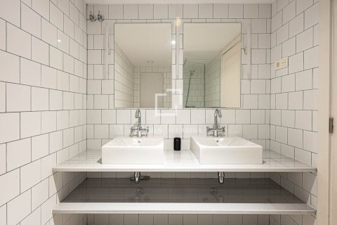 Продажа квартиры в Барселона, Испания 3 спальни, 178м2 №192672 - фото 21