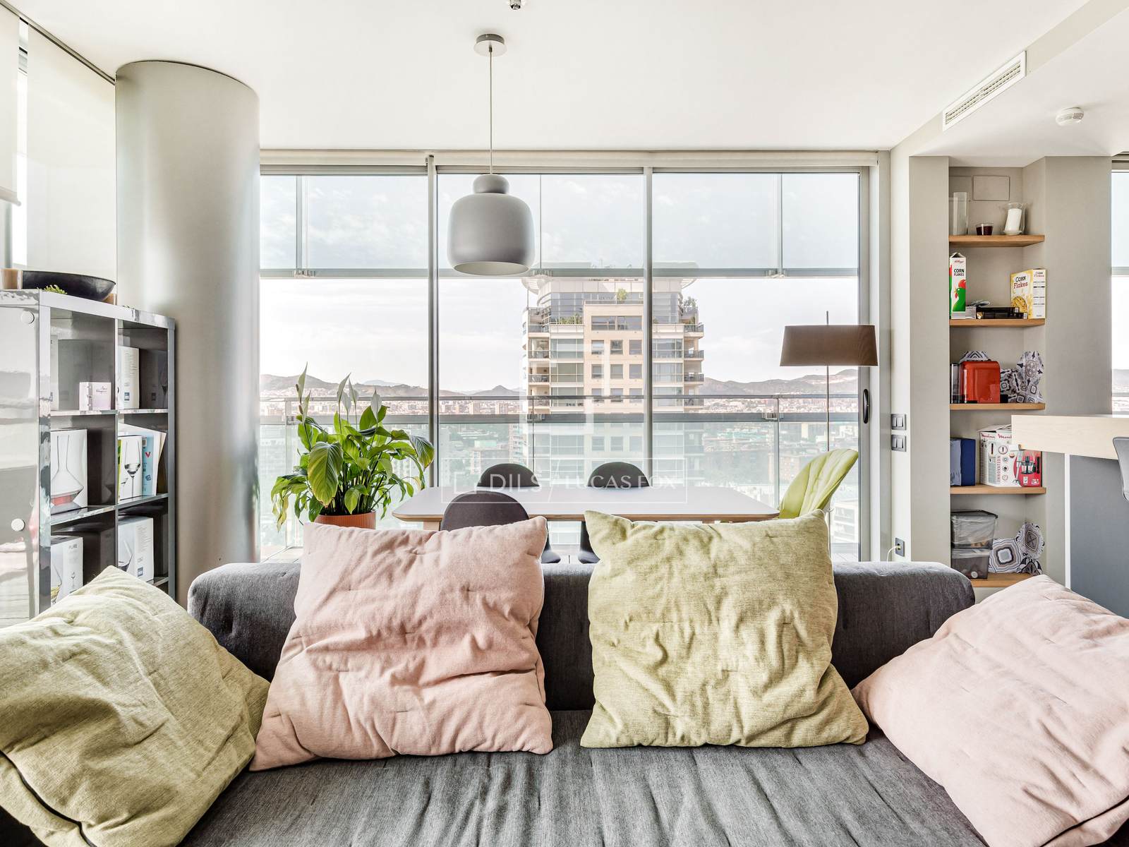 Appartamento a Barcelona, Spagna 3 camere da letto, 97 mq. N° 192640