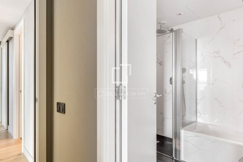 Wohnung zum Verkauf in Barcelona, Spanien 3 Schlafzimmer, 97 m2 Nr. 192640 - Foto 21