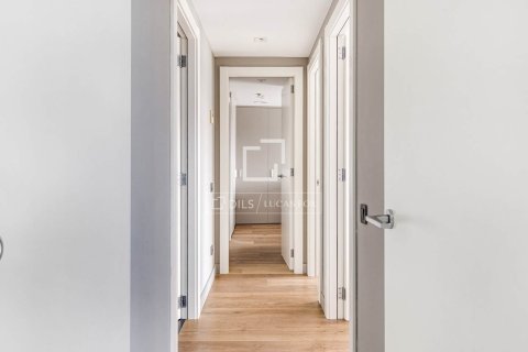 Wohnung zum Verkauf in Barcelona, Spanien 3 Schlafzimmer, 97 m2 Nr. 192640 - Foto 13