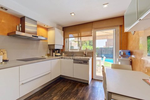 Villa zum Verkauf in Vilanova i la Geltru, Barcelona, Spanien 3 Schlafzimmer, 203 m2 Nr. 192637 - Foto 14