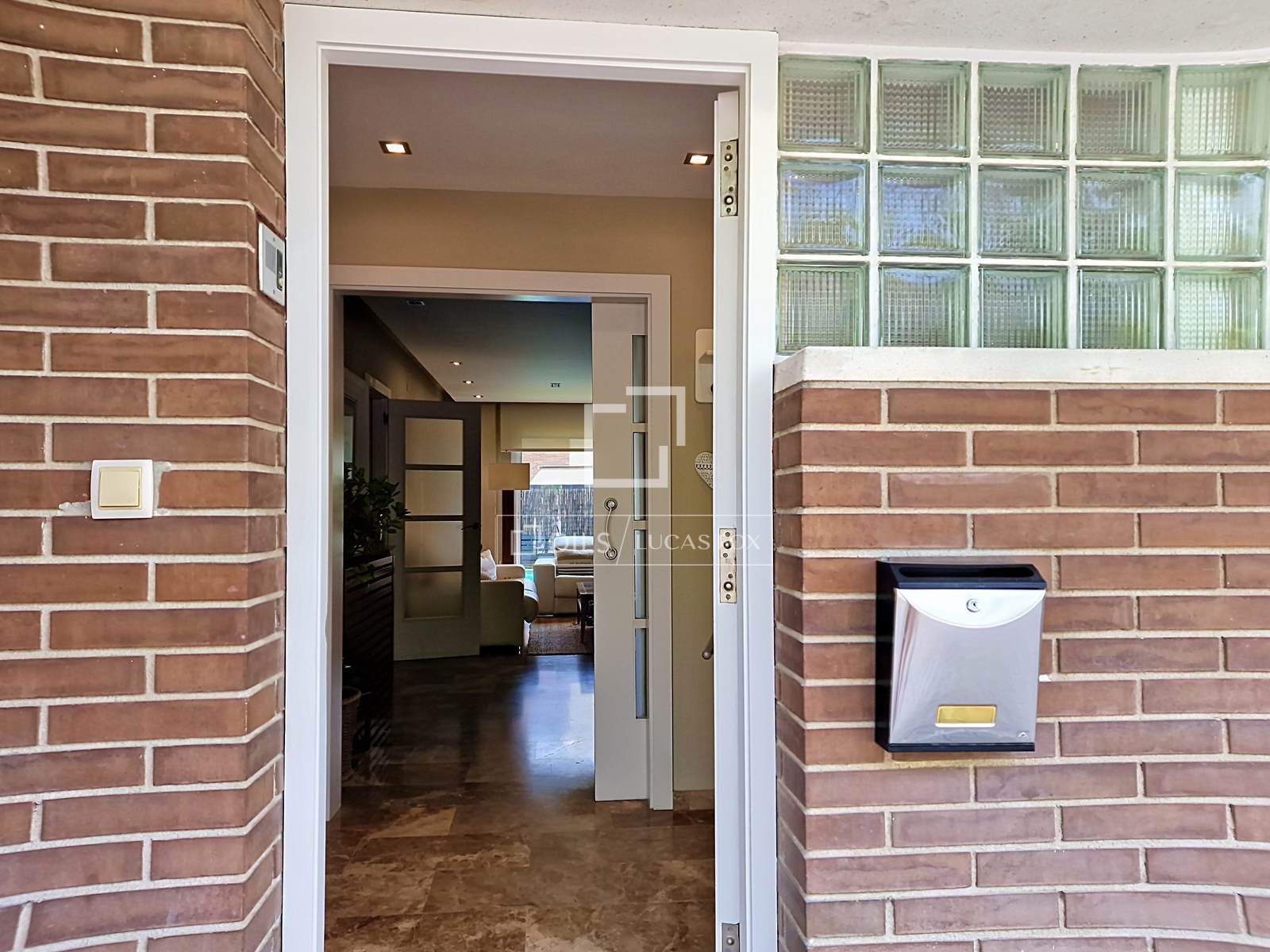 Villa à Vilanova i la Geltru, Barcelona, Espagne 3 chambres, 203 m2 No. 192637