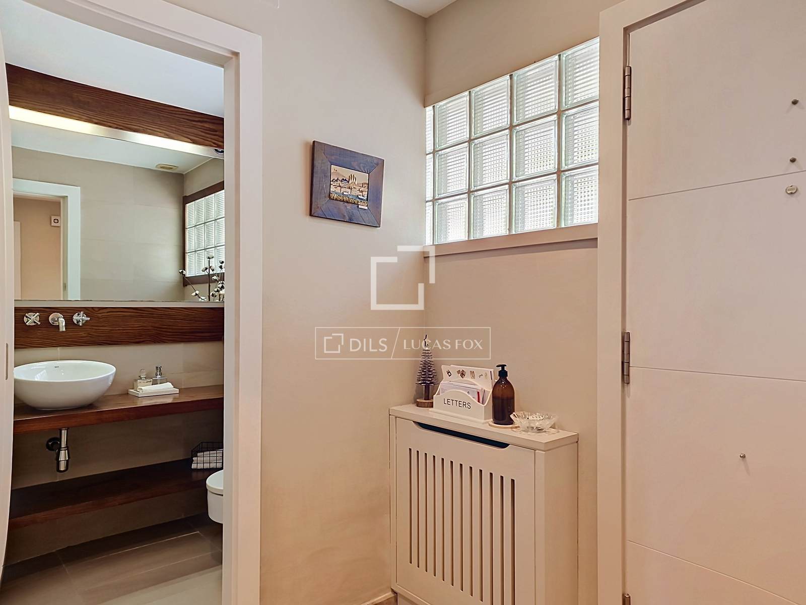 Villa à Vilanova i la Geltru, Barcelona, Espagne 3 chambres, 203 m2 No. 192637