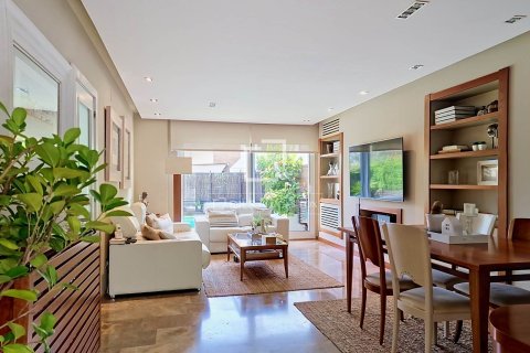 Villa zum Verkauf in Vilanova i la Geltru, Barcelona, Spanien 3 Schlafzimmer, 203 m2 Nr. 192637 - Foto 10