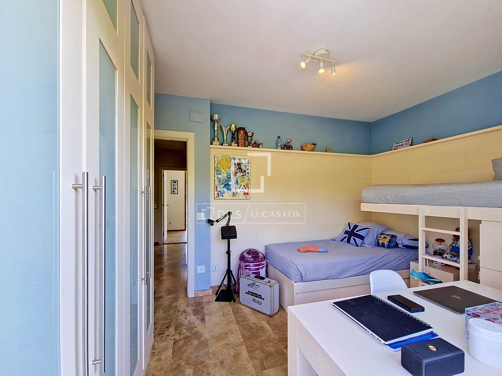 Villa à Vilanova i la Geltru, Barcelona, Espagne 3 chambres, 203 m2 No. 192637