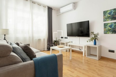 Wohnung zum Verkauf in Barcelona, Spanien 2 Schlafzimmer, 66 m2 Nr. 192641 - Foto 3