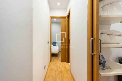 Wohnung zum Verkauf in Barcelona, Spanien 2 Schlafzimmer, 66 m2 Nr. 192641 - Foto 25