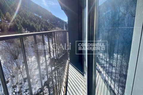 Penthouse for sale in Principado De Andorra (Ninguna Poblacion Tiene C.P.), Lleida, Spain 2 bedrooms, 70 sq.m. No. 156744 - photo 9