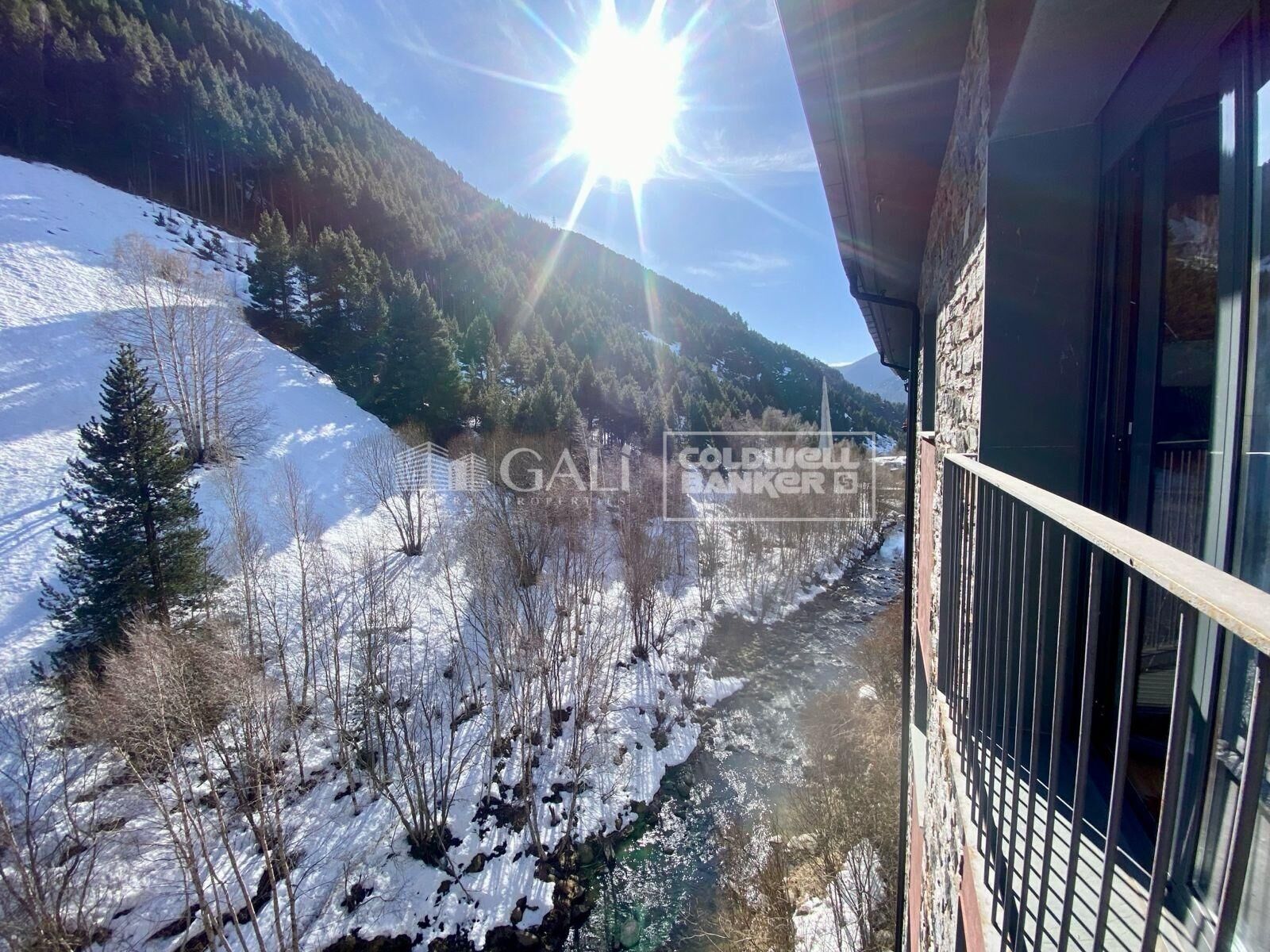 Penthouse in Principado De Andorra (Ninguna Poblacion Tiene C.P.), Lleida, Spain 2 bedrooms, 70 sq.m. No. 156744