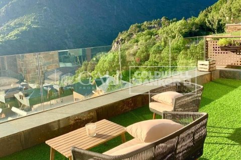 Huoneisto myytävänä Principado De Andorra (Ninguna Poblacion Tiene C.P.), Lleida, Espanja, 4 makuuhuonetta, 145 m2 No. 156741 - kuva 25