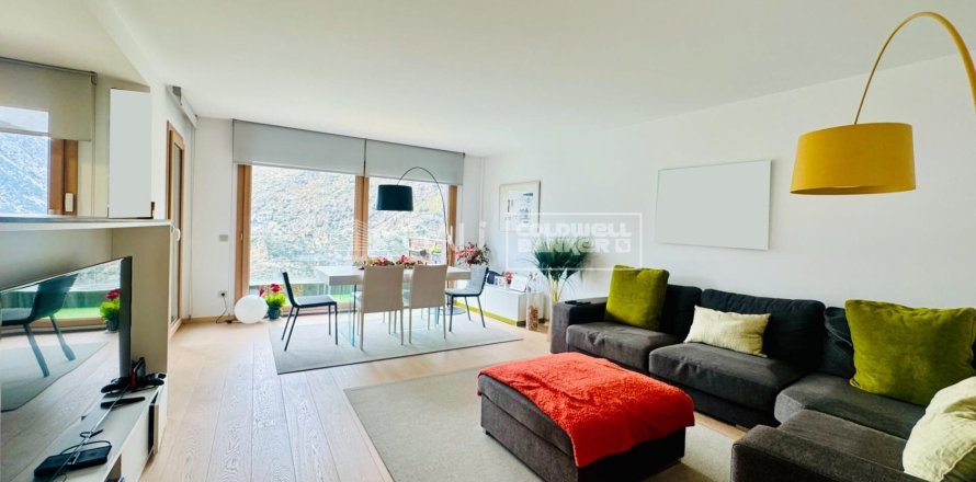 Huoneisto Principado De Andorra (Ninguna Poblacion Tiene C.P.), Lleida, Espanja 4 makuuhuonetta, 145 m2 No. 156741