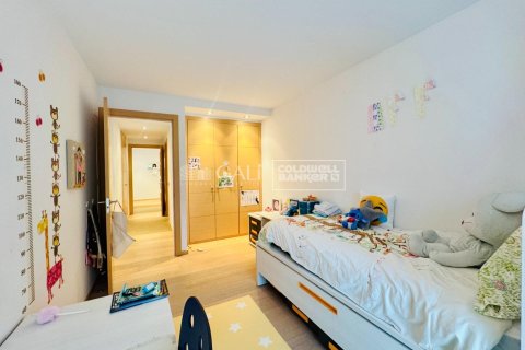 Huoneisto myytävänä Principado De Andorra (Ninguna Poblacion Tiene C.P.), Lleida, Espanja, 4 makuuhuonetta, 145 m2 No. 156741 - kuva 14