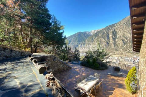 Villa pārdošanā Principado De Andorra (Ninguna Poblacion Tiene C.P.), Lleida, Spānijā 4 istabas, 378 m2 Nr. 156739 - attēls 7