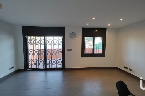 Lägenhet till salu i Canet de Mar, Barcelona, Spanien 2 sovrum, 60 kvm. Nr. 153928 - foto 2