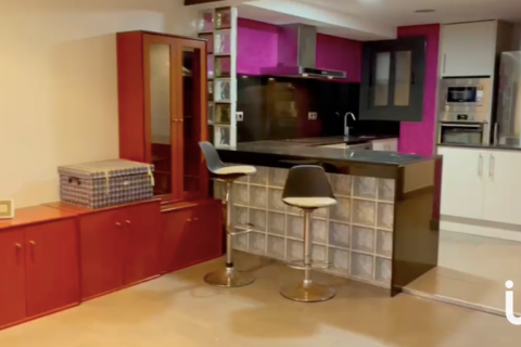 Lägenhet till salu i Canet de Mar, Barcelona, Spanien 2 sovrum, 60 kvm. Nr. 153928 - foto 3