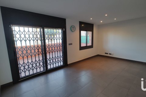 Lägenhet till salu i Canet de Mar, Barcelona, Spanien 2 sovrum, 60 kvm. Nr. 153928 - foto 6