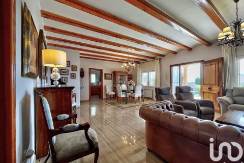 Dom w Beniarbeig, Alicante, Hiszpania 3 sypialnie, 211 mkw. nr 153927 – zdjęcie 16