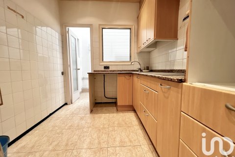 Villa till salu i Pineda de Mar, Barcelona, Spanien 6 sovrum, 560 kvm. Nr. 153925 - foto 19