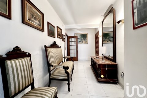 Villa till salu i Pineda de Mar, Barcelona, Spanien 6 sovrum, 560 kvm. Nr. 153925 - foto 3