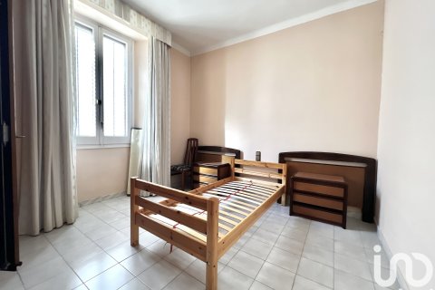 Villa till salu i Pineda de Mar, Barcelona, Spanien 6 sovrum, 560 kvm. Nr. 153925 - foto 20