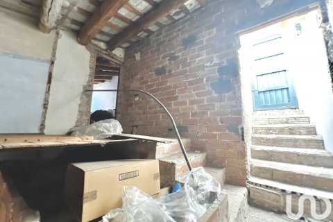 Villa till salu i Pineda de Mar, Barcelona, Spanien 6 sovrum, 560 kvm. Nr. 153925 - foto 21