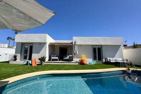Villa a Mar De Cristal, Murcia, Spagna 5 camere da letto, 270 mq. N° 195706