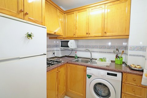 Apartamento en venta en Torrevieja, Alicante, España 2 dormitorios, 60 m2 No. 194435 - foto 7