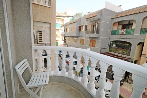 Apartamento en venta en Torrevieja, Alicante, España 2 dormitorios, 60 m2 No. 194435 - foto 5