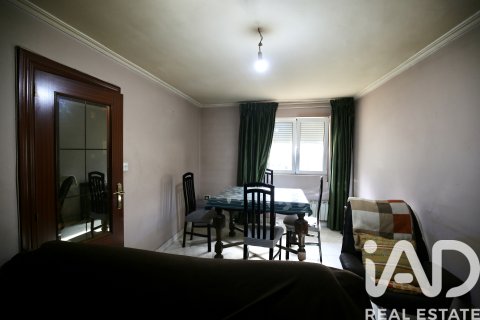 House for sale in Leon, Spain 3 bedrooms, 197 sq.m. No. 185524 - photo 6