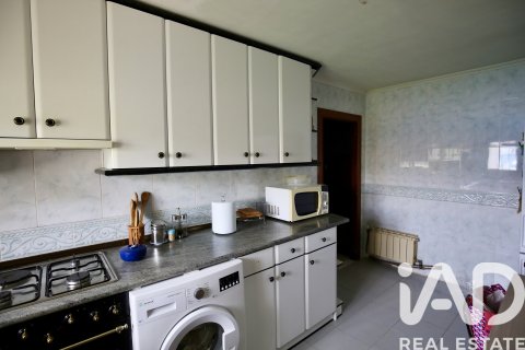 House for sale in Leon, Spain 3 bedrooms, 197 sq.m. No. 185524 - photo 10