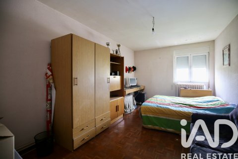 House for sale in Leon, Spain 3 bedrooms, 197 sq.m. No. 185524 - photo 4