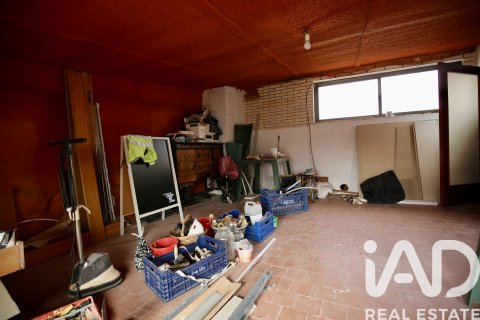 House for sale in Leon, Spain 3 bedrooms, 197 sq.m. No. 185524 - photo 14