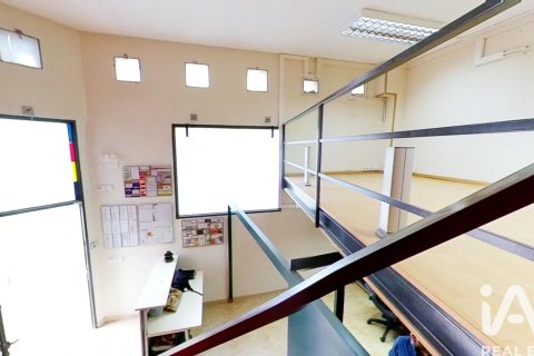 Lokal usługowy w Les Borges Blanques, Lleida, Hiszpania 37 mkw. nr 185521 – zdjęcie 21
