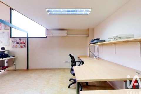 Lokal usługowy w Les Borges Blanques, Lleida, Hiszpania 37 mkw. nr 185521 – zdjęcie 14