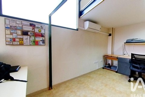 Lokal usługowy w Les Borges Blanques, Lleida, Hiszpania 37 mkw. nr 185521 – zdjęcie 18