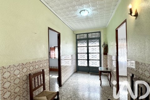 Villa in L'Enova, Valencia, Spain 5 bedrooms, 223 sq.m. No. 185525