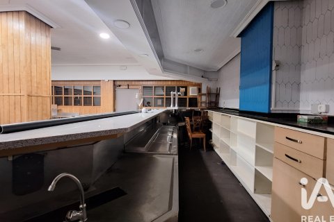 Аренда коммерческой недвижимости в Ласарте-Ориа, Гипускоа, Испания 70м2 №154292 - фото 7