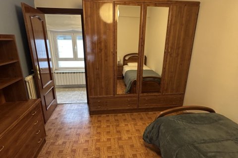 Huoneisto vuokrattavana Leon, Espanja, 3 makuuhuonetta, 104 m2 No. 154295 - kuva 9