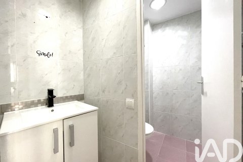 Liikekiinteistö vuokrattavana Sabadell, Barcelona, Espanja, 8 makuuhuonetta, 240 m2 No. 154293 - kuva 25
