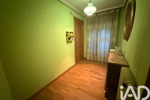 Huoneisto vuokrattavana Leon, Espanja, 3 makuuhuonetta, 100 m2 No. 154289 - kuva 13