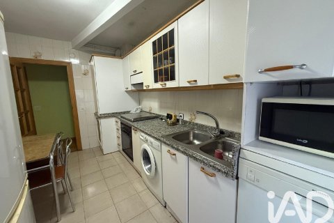 Appartamento a Leon, Spagna 3 camere da letto, 100 mq. N° 154289
