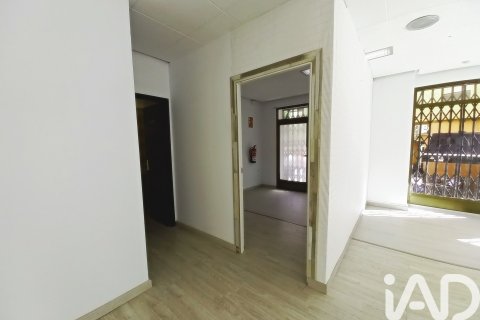 Аренда коммерческой недвижимости в Эль Кампельо, Аликанте, Испания 2 спальни, 108м2 №154290 - фото 14